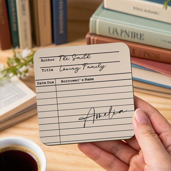 Personlig underlegg i PU-skinn med navn, forfatter og tittel Bursdagsgave til student, kontormedarbeider og bokentusiast