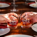 Personligt Aged to Perfection 10 oz Old Fashioned Rock Whiskeyglas med namn År och ålder Jubileum Födelsedagspresent för män Whiskeyälskare