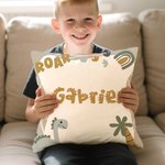 Taie d'Oreiller Personnalisée avec Nom Style de Dinosaure Cartoon Décoration de Chambre Cadeau Anniversaire pour Enfant