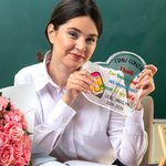 Personalisierte Herzförmige Acryl-Tafel mit Blume Bleistift Apfel Namen Text und Datum Schulanfang Dankeschön Geschenk für Lehrkräfte