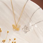 Collier Fleur Papillon Personnalisé avec Nom Bijoux Minimalistes Cadeau d'Anniversaire pour Femme