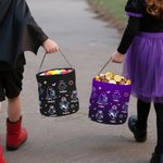 Henkilökohtainen Fluoresoiva Ghost Trick tai Treat Bag Candy ämpäri nimi Halloween Party suosii lahja pojille tytöille