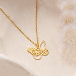 Collier Fleur Papillon Personnalisé avec Nom Bijoux Minimalistes Cadeau d'Anniversaire pour Femme