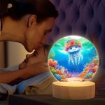 Personalisiertes Fantasy Quallen Wal Meerestiere LED-Nachtlicht mit Namen Datum und Holzsockel Haus Deko Geburtstag Geschenk für Kinder