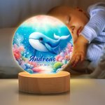 Personalisiertes Fantasy Quallen Wal Meerestiere LED-Nachtlicht mit Namen Datum und Holzsockel Haus Deko Geburtstag Geschenk für Kinder