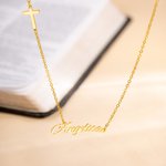 Collier croix latérale personnalisée avec nom Bijoux délicats Anniversaire Baptême Religieux Cadeau pour femmes Chrétiennes