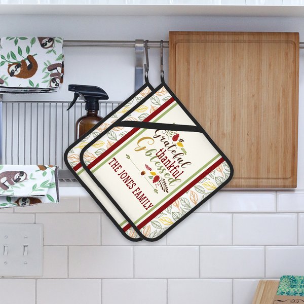 Personalised Thankful and Blessed Pot Holders Pads with Text and Hanging Loop Set of 2 Baking Cooking Utensil Gift for Family Cooking Enthusiast