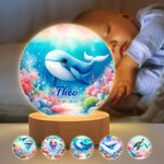 Veilleuse LED Personnalisée avec Motif d'Animaux Marins Nom et Date Décoration de Chambre avec Socle en Bois Cadeau Anniversaire pour Enfant