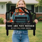 Estaca de jardín personalizada con temática de pájaro cardenal y texto con nombre y año Decoración de jardín Regalo conmemorativo por la pérdida de un familiar o amigo