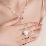 Personalizado Coquette Bow Knot Collar en forma de corazón Dainty Joyería con 1-2 Fotos Cumpleaños Aniversario Regalo para Mujeres