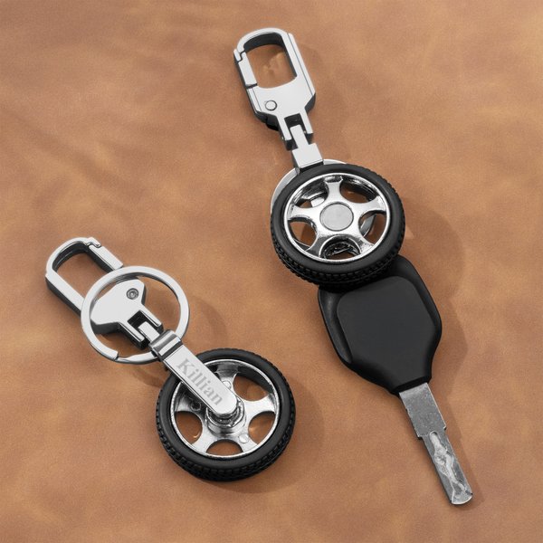 Personalisierte Exquisite Spinning Car Tire Keychain mit Text Portable Accessoire Geburtstag Weihnachten Geschenk für Männer Autobesitzer