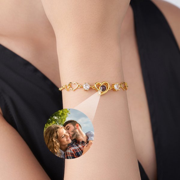 Personalised Zircon Heart Photo Projection Bracelet with 100 Languages I Love You Dainty Jewellery Anniversary Birthday Gift for Women