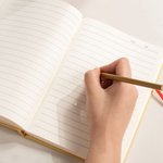 Personalisierte Blume Bibel Vers A5 Lined Notebook mit Namen und Bleistift Kirche Studie Geburtstag religiöses Geschenk für Familie Freunde Christian