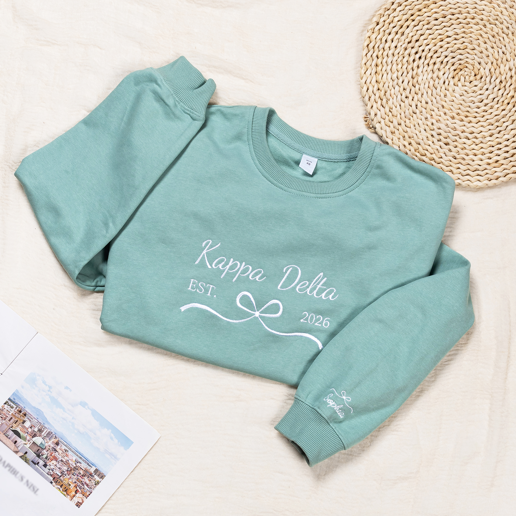 T-shirt multicolore personnalisé avec nom et année de la sororité Sweatshirt Hoodie avec nom et année de la sororité Cadeau d'anniversaire pour les sorors Amis丨Callie × Affinity Licensing