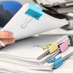 Personalisierte Multicolor 4 Pcs Papier Binder Clip Set mit Titel und Nachname zurück zu Schule Anerkennung Geschenk für Lehrer