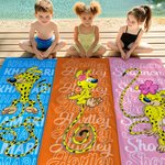 Serviette de plage personnalisée avec le nom du Marsupilami à longue queue Cadeau de vacances d'été pour garçons et filles | Callie × Marsupilami®.