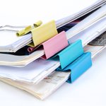 Personalisierte Multicolor 4 Pcs Papier Binder Clip Set mit Titel und Nachname zurück zu Schule Anerkennung Geschenk für Lehrer
