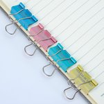 Personalisierte Multicolor 4 Pcs Papier Binder Clip Set mit Titel und Nachname zurück zu Schule Anerkennung Geschenk für Lehrer