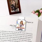 Henkilökohtainen Söpö Bookish Istuva sarjakuvahahmo Magneettinen kirjanmerkki Clip nimi ja otsikko Takaisin kouluun syntymäpäivälahja kirjan ystäville Kirjamatoja