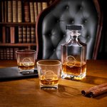 Personalisierte eingravierte Initialen Whiskey Dekanter mit Text Bar Zubehör Geburtstagsgeschenk für Whiskey-Liebhaber