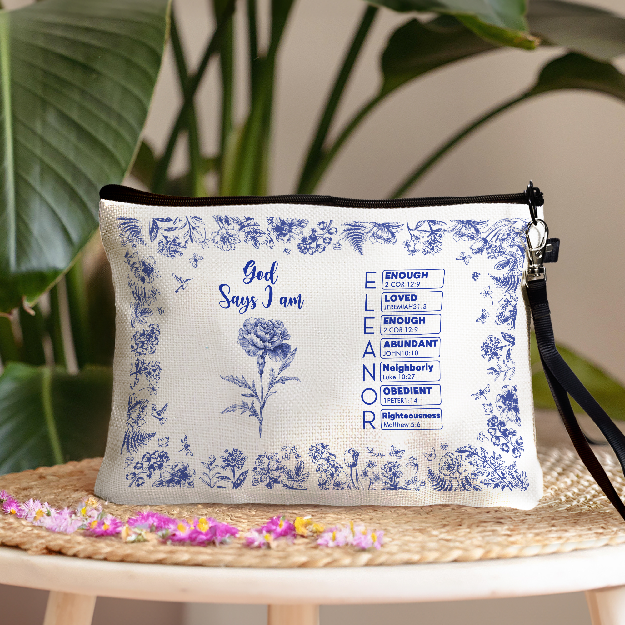 Toile de Jouy personnalisée Fleur de naissance Bible Chapitre Nom Trousse de maquillage avec dragonne Baptême Anniversaire Noël Cadeau pour femmes Chrétiennes