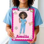 Personalisierte Cartoon-Charakter Medical Tools Hanging Clipboard mit Low-Profile-Clip Graduierung Anerkennung Geschenk für Krankenschwester Arzt Medizinstudent