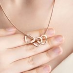 Collana con ciondolo a forma di cuore personalizzata con 1-12 nomi incisi gioiello regalo di compleanno per festa della mamma e della nonna per donne