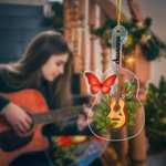Ornement personnalisé en acrylique transparent avec nom Guitar Birth Flower Butterfly Décoration de la maison Noël Cadeau de pendaison de crémaillère pour les amoureux de la musique