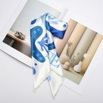 Personlig Multicolor Ocean Art Illustration Whale Jellyfish Square Satin Scarf med namn Resa Party Accessoar Present för kvinnor