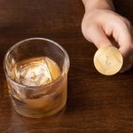 Personalisierte eingravierte Monogramm Whiskey Eiswürfelform Schale mit Stempel und Zange Bar Zubehör Party Geburtstag Jubiläum Geschenk für Barkeeper Männer