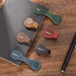 Gepersonaliseerde Lederen Magnetische Bladwijzerclip met Naamgravure Leesaccessoire Verjaardagscadeau voor Boekenliefhebbers en Boekenwurmen