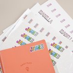 Etiquettes imperméables personnalisées Doodle Letter avec nom Fournitures scolaires Décoration Retour à l'école Cadeau pour garçons Filles