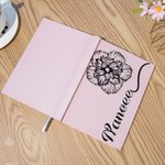 Gepersonaliseerd Geboortebloem Veelkleurig A5 Dagboek Notitieboekje met Naam Dagelijkse Kantoorbenodigdheden Verjaardagscadeau voor Vrouwen Meisjes