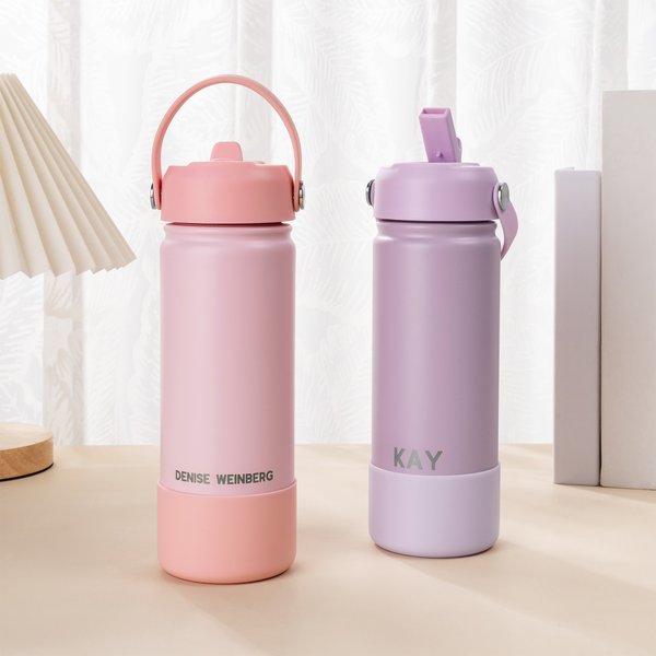 Personalisierte eingravierten Namen 18 oz isolierte Wasserflasche mit Griff und Stroh zurück zu Schule Geburtstag Reise Geschenk für Kinder Freunde Familie