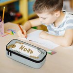 Personligt pennfack med söt dinosauriedesign stort utrymme med flera fack med namn passar pojkar och flickor som skolstartspresent