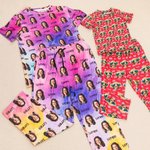 Gepersonaliseerde Multikleurige 1-4 Portretfoto's Korte Mouwshirt Broek Bijpassende Pyjamaset met Taillekoord Verjaardagscadeau voor Familie
