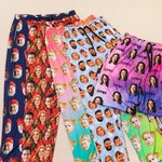 Gepersonaliseerde Multikleurige 1-4 Portretfoto's Korte Mouwshirt Broek Bijpassende Pyjamaset met Taillekoord Verjaardagscadeau voor Familie