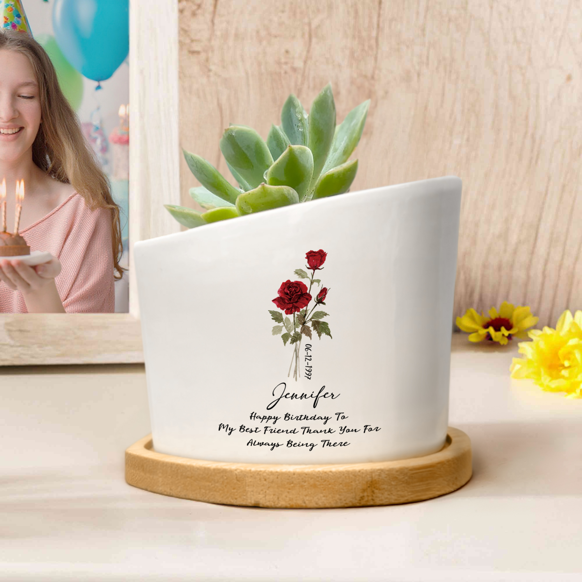 Pot de fleurs en céramique personnalisé avec date et drainage Base en bambou Décoration d'intérieur Cadeau d'anniversaire pour les amoureux du jardinage