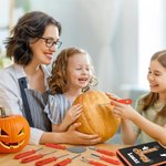 Personlig halloween pumpa snidningsverktyg 11 delar med namn och initialer samt spökmotiv perfekt halloweenpresent för familj