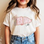 Henkilökohtainen viiri lippu kukka Bow Design pehmeä 100% puuvilla T-paita nimi ja Grade Syntymäpäivä takaisin kouluun lahja tytöille opettajille