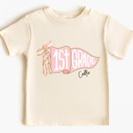 Henkilökohtainen viiri lippu kukka Bow Design pehmeä 100% puuvilla T-paita nimi ja Grade Syntymäpäivä takaisin kouluun lahja tytöille opettajille