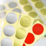 Personalisierter Schwarzer Prägestempel mit Blumen- und Buchmotiv Namen Text Geburtstag Geschenk für Bücherliebhaber Leseratten