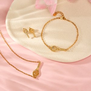 Personalisierte Tennisball Schläger Birthstone Armband Ohrstecker Halskette Set Zierliche Schmuck kreative Geburtstag Spiel Tag Geschenk für Tennisspieler Frauen