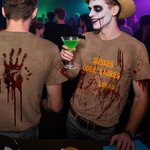 Personalisierte T-Shirt im Halloween-Design mit Kunstblut Namen und Text Halloween Party Bar Geschenk für Herren