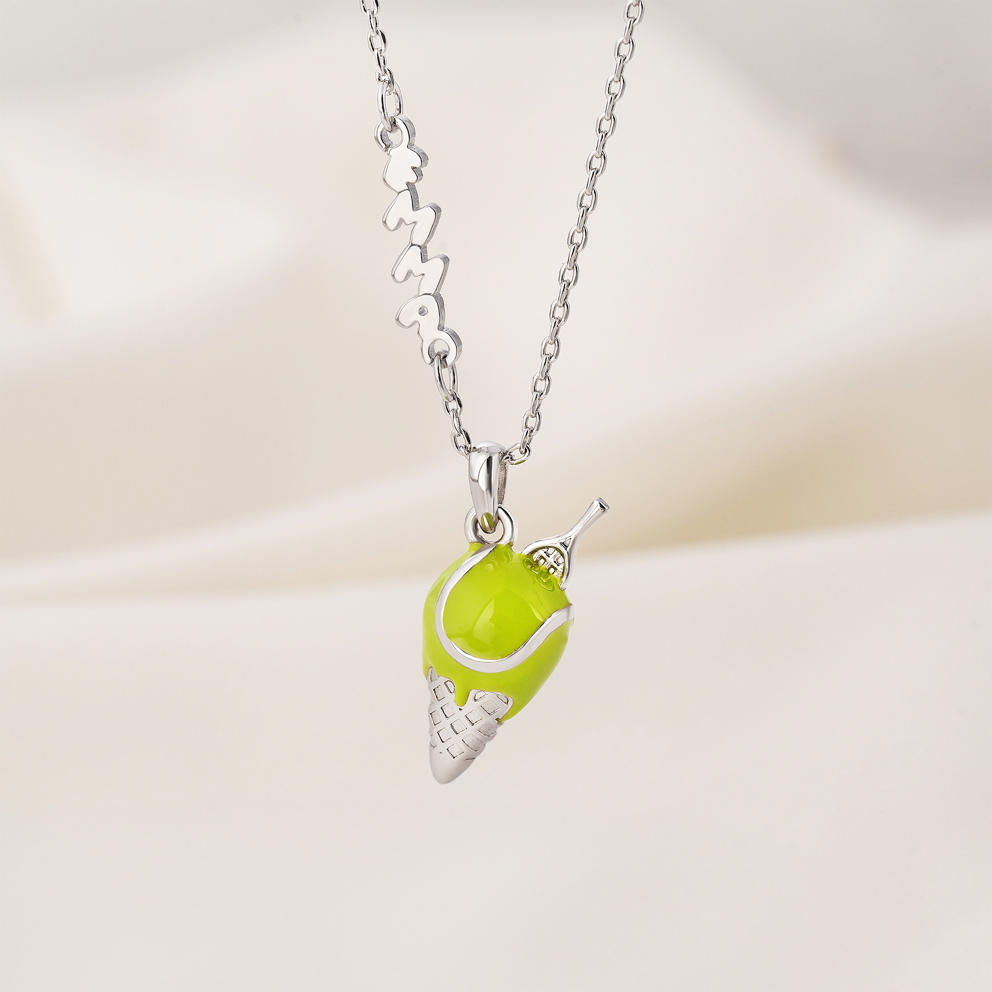 Collier de tennis personnalisé avec breloque de nom à bulles Bijoux de sport Cadeau d'anniversaire pour les femmes aimant le tennis