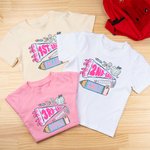 Personalisierte Bleistift Apfel Schere Buntstift Wimpel Kind T-Shirt mit Namen und Klasse zurück zu Schule Geburtstag Geschenk für Jungen Mädchen
