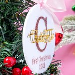 Ornement de Noël en acrylique avec noeud et ruban rose avec initiales pailletées Cadeau de Noël pour Bébé Fille