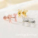 Personalisierte Tiny Scissors Cartilage/Stud Ohrringe mit Birthstone Ohr Piercing Schmuck Jahrestag Geschenk für Stylist Friseur Liebhaber Lesbian