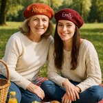 Henkilökohtainen Vintage Wool Beret Hat kirjailtu nimi Winter Accessory Syntymäpäivä Joululahja naisille miehille miehille