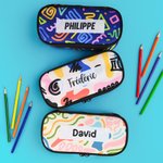Trousse à Crayons Multi-compartiments Personnalisée avec Nom et Motif de Fond Style Graffiti Abstrait Cadeau Rentrée Scolaire Anniversaire pour Enfant